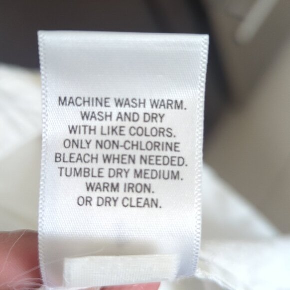 Banana Republic Cream Blouse with Ruffled Collar - Size M Great Condition - Picture 5 of 6